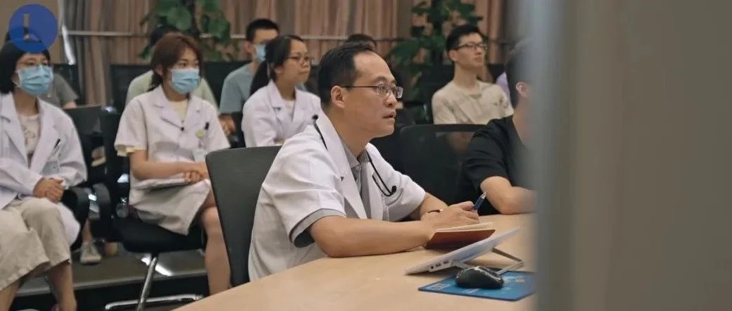 致敬医者丨曹彬教授(90届)：永远做一个「住院大夫」